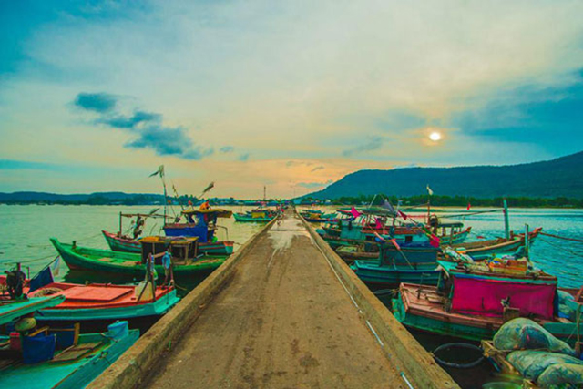 làng chài hàm ninh