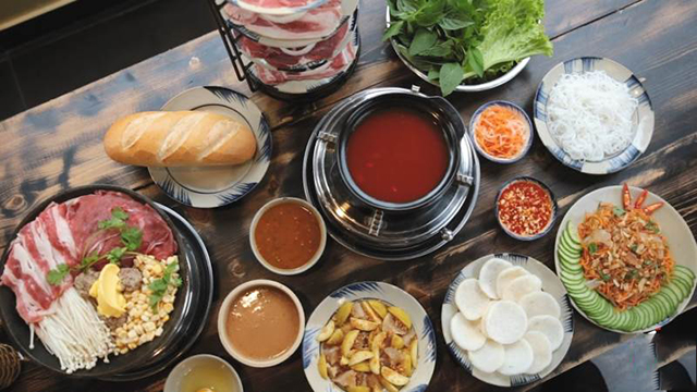 lẩu bò nhúng mắm ruốc